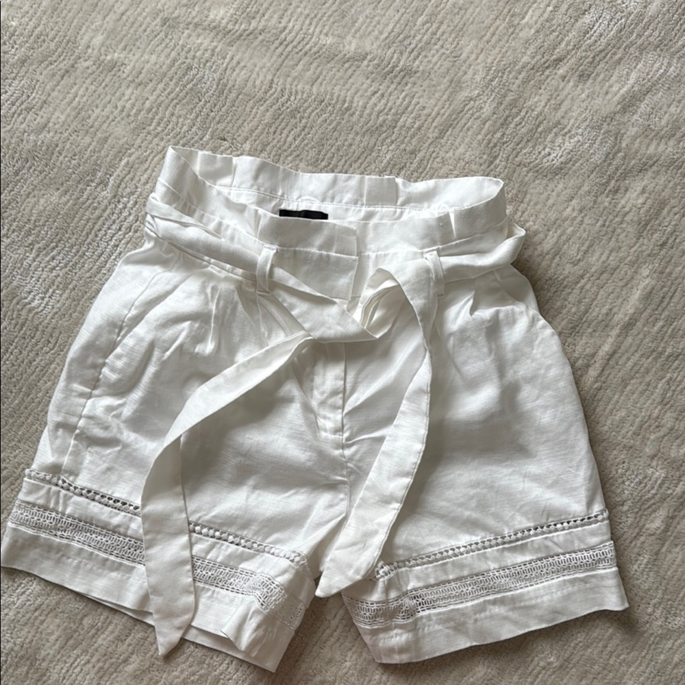 Linen blend belt tie shorts